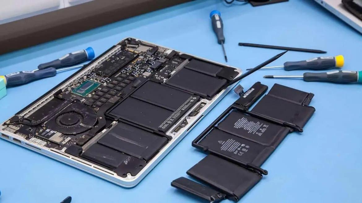 Laptop Kendi Kendine Kapanıyor: Isınma mı Anakart Arızası mı?