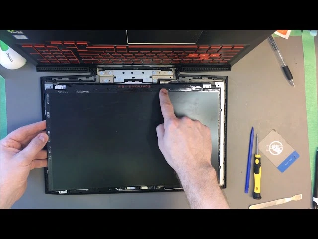 HP Omen Ekran Değişimi