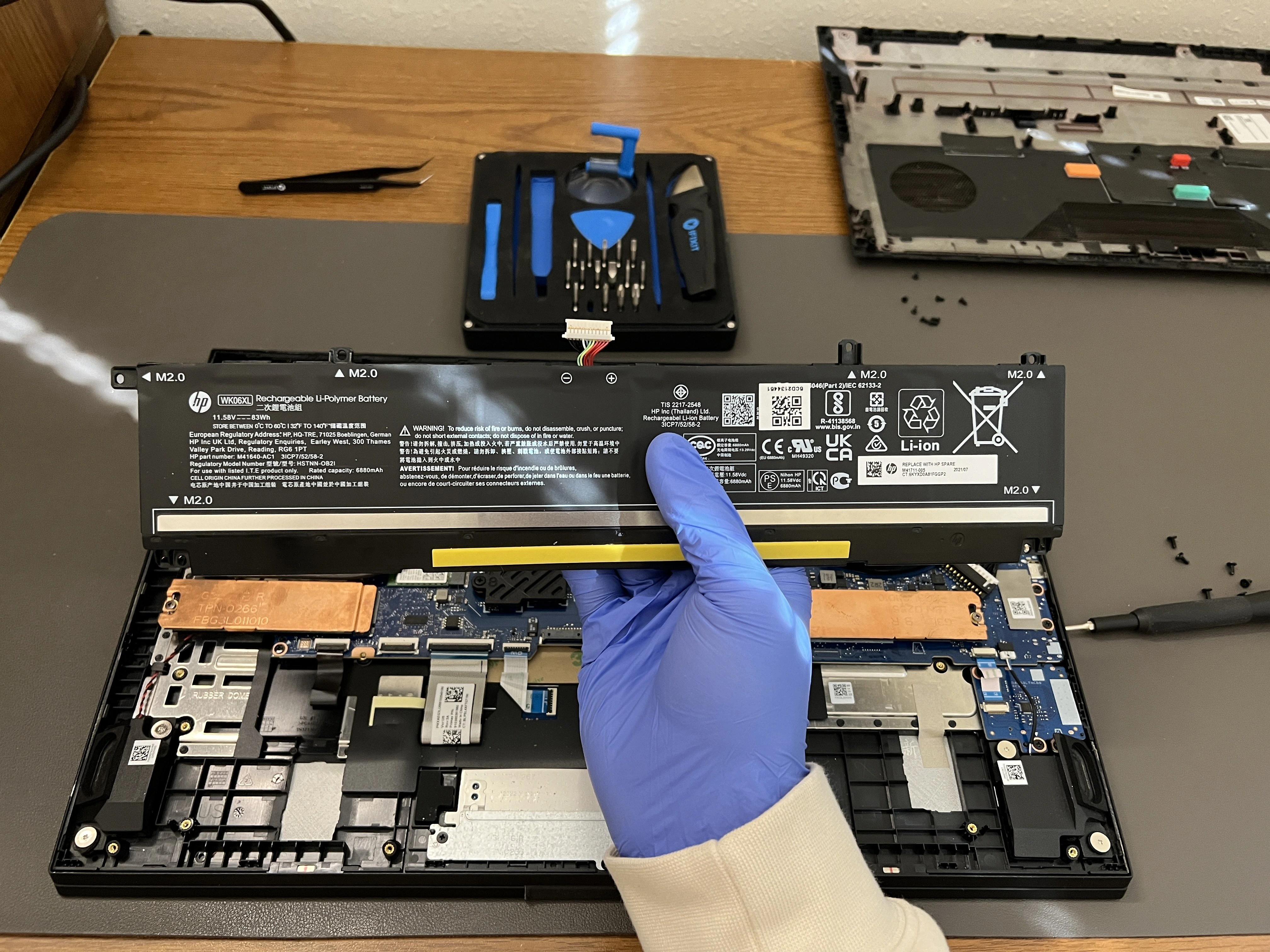 HP Omen Batarya Değişimi, pil değişimi Mx Store İstanbul