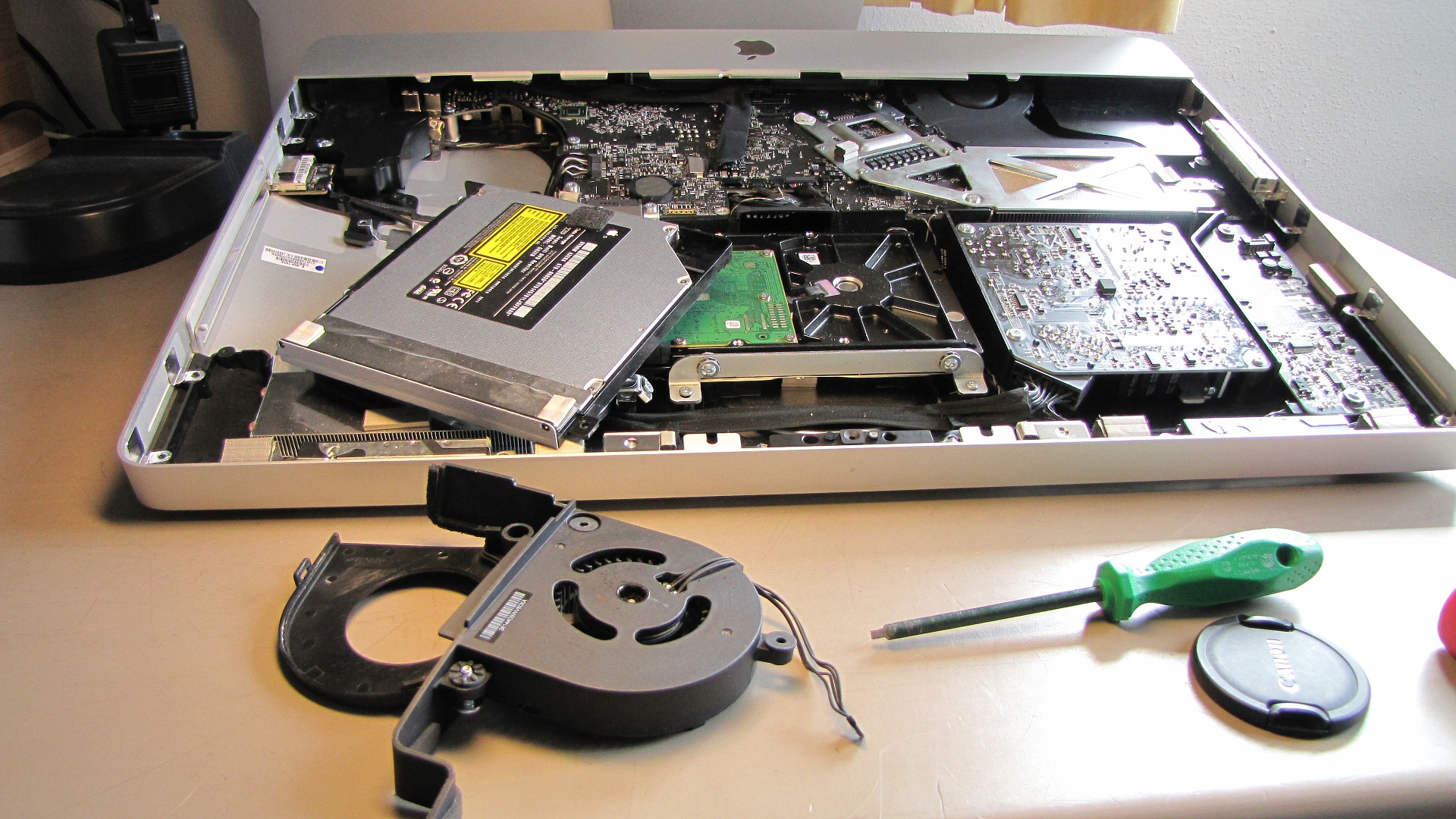 iMac tamiri: Apple masaüstü servisi