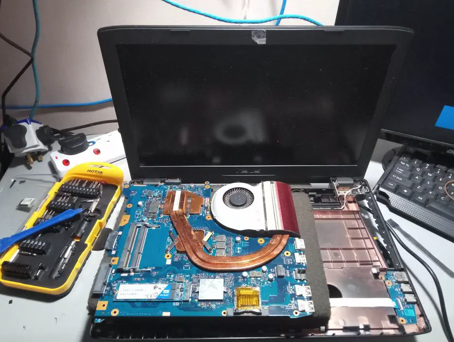 Laptop Anakart Tamiri — Mx Store İstanbul