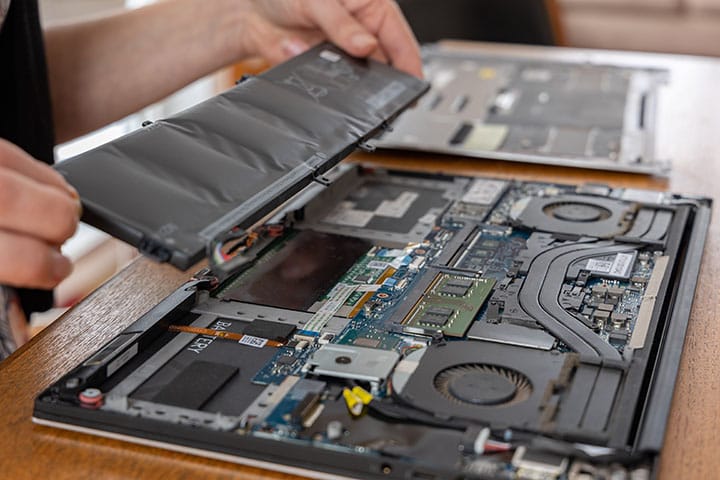 Laptop Batarya Değişimi — Mx Store İstanbul